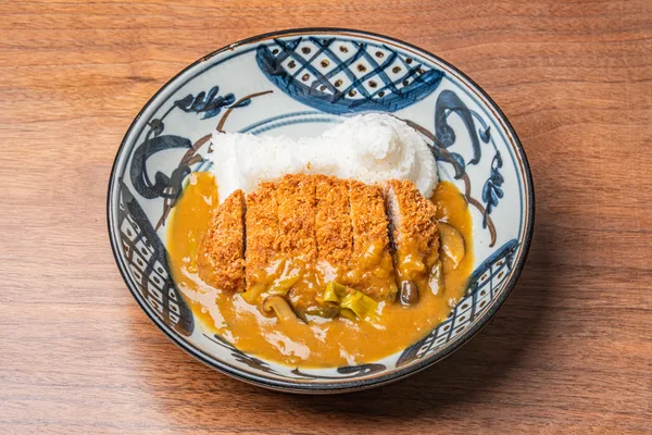太宰府 いい乃じの厚切りロースカツカレー