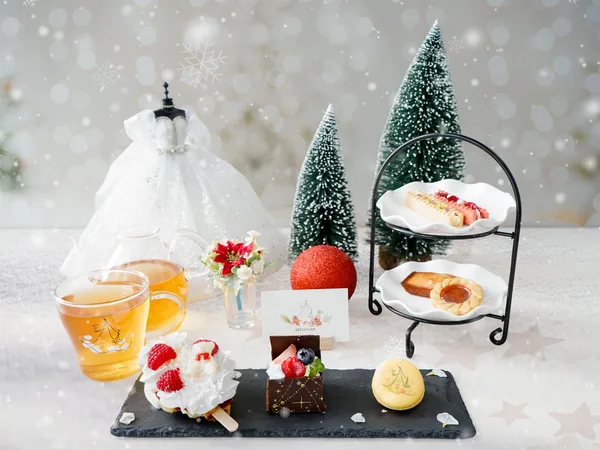 季節のプチアフタヌーンティー~クリスマスとプリンセスドレス~