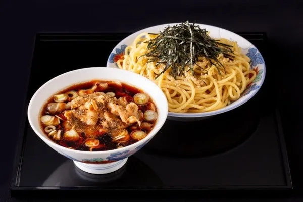 温かい肉そば 1,250円(税込)