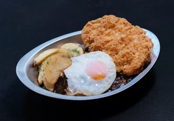 カツカレー 1,250円