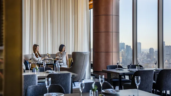 「THE LOUNGE (ザ ラウンジ) について」の節に掲載された画像