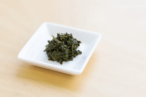 プレスリリースの「三煎淹れた後の茶葉を食べるような、やさしい味わい」の節に掲載された画像