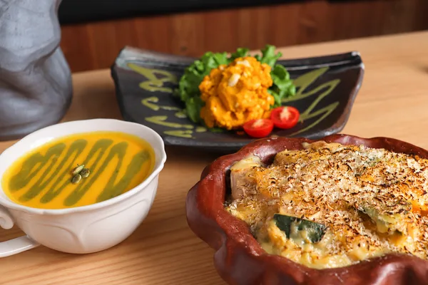「グラタンからプリンまで。食事もスイーツも、かぼちゃ尽くし」に掲載された画像