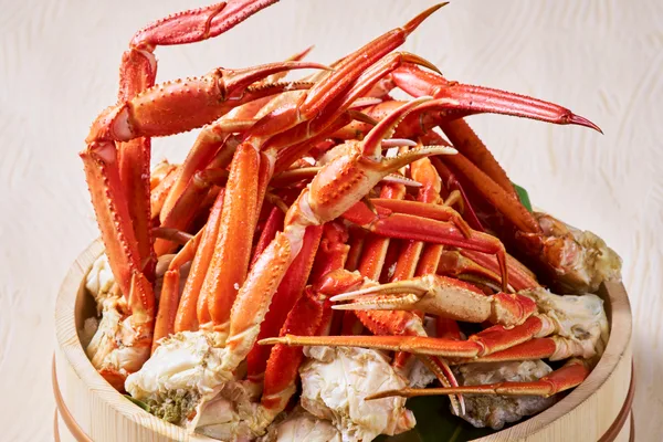 土・日・祝日のランチ限定 カニ食べ放題の案内に掲載された画像
