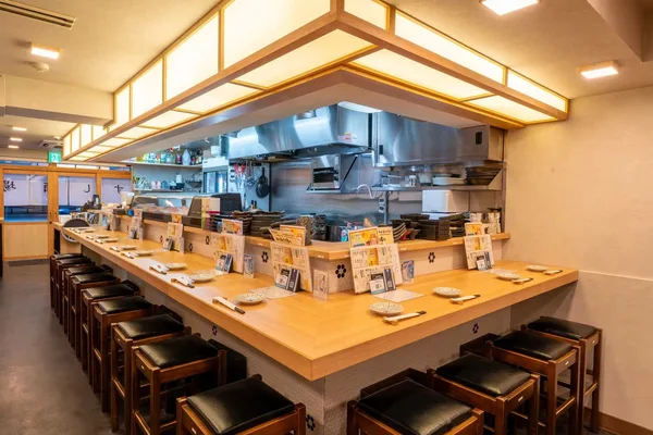 「店舗情報」の見出しに続く画像