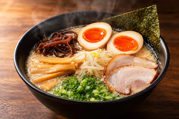 看板メニュー「一康流ラーメン」950円(税込)