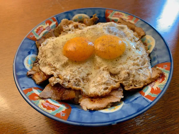 ＜白楽天今治本店＞焼豚玉子飯