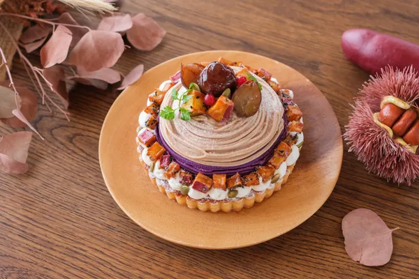 秋の彩りモンブランタルト:3,900円(5号)
