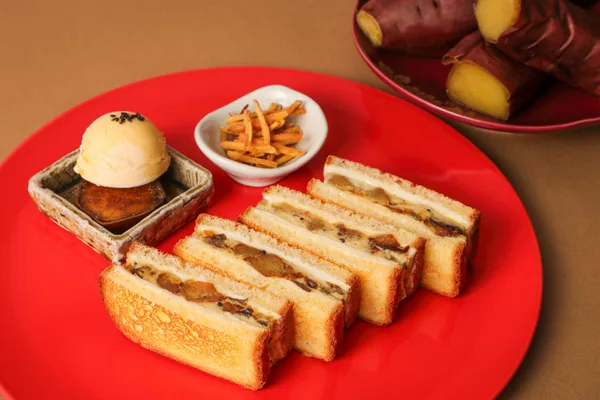 ひと口ごとに変わる食感について書かれた節に掲載された画像