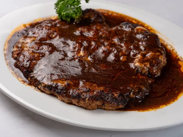 「デミグラスハンバーグ」の節に掲載された画像