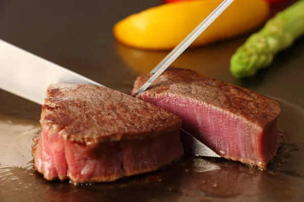 リーガロイヤルホテル大阪 ヴィニェット コレクション B1F 鉄板焼・焼肉 なにわの極上黒毛和牛フィレ