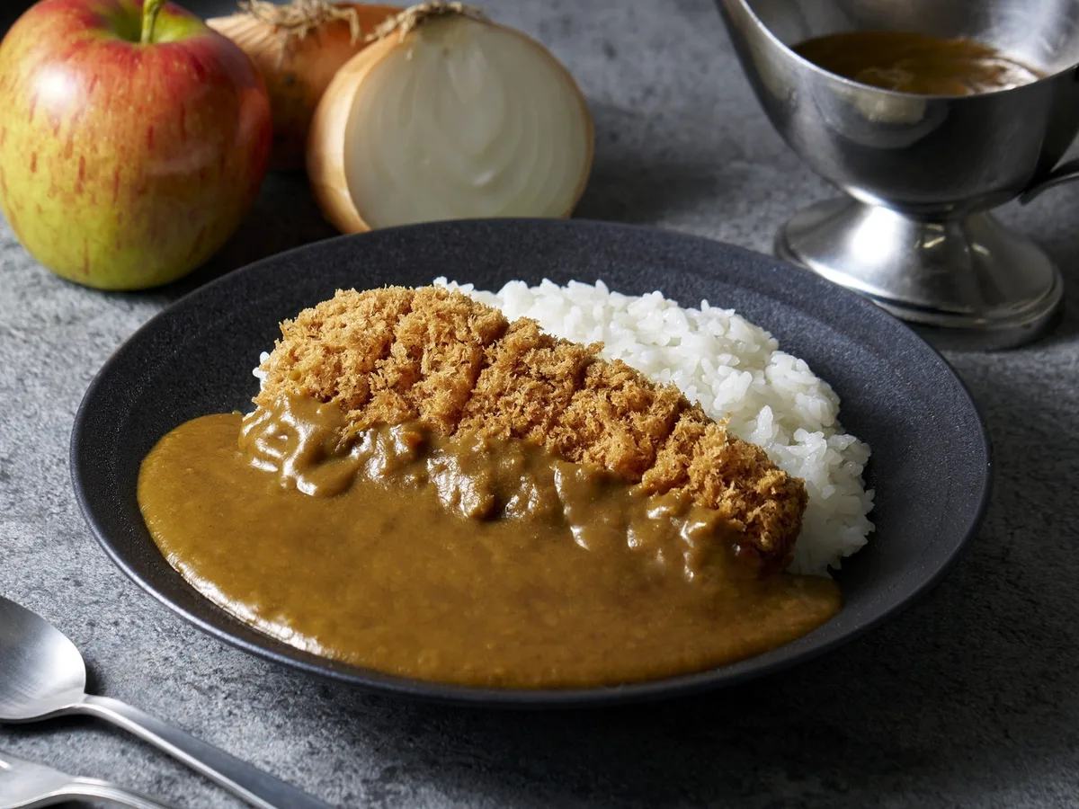 「茶美豚とんかつと五島軒欧風カレー」のリリースに掲載された画像