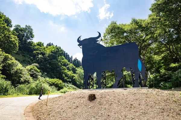 サンティアゴ・シエラ「ブラックシンボル」