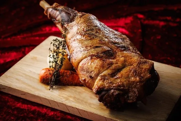 仔羊モモ肉のロースト(ディナー限定)