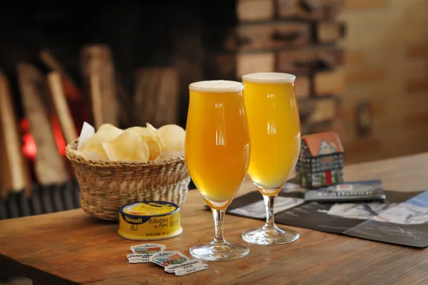 「OCTONE Brewing」のクラフトビールとして掲載された画像