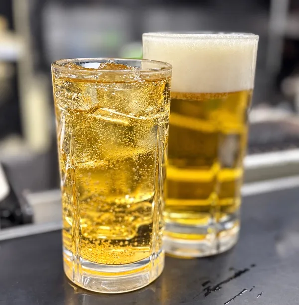 ビールやサワーなどのドリンクは1杯99円