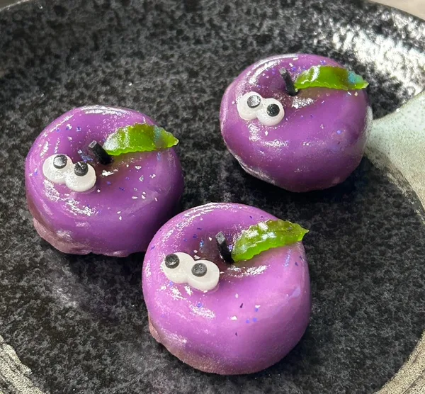 「イタズラ好きなモンスターの中には、シャキッとしたりんご」の節に掲載された画像