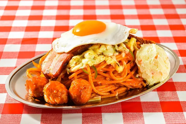 追加トッピングと選べる麺量