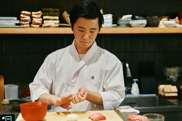 「コース一択の制限を排した「本物の味」を自由に愉しむ空間演出」に掲載された画像