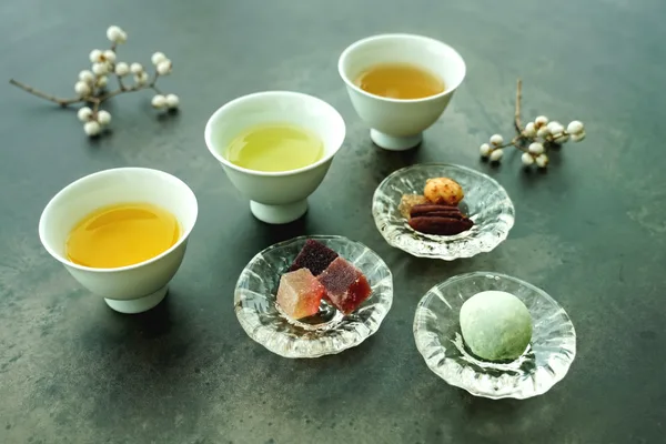 ほのかに和薫るサブレ等、ペアリングに際して各種お茶菓子をご用意しております。
