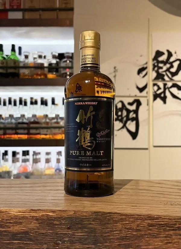 ニッカ 竹鶴 ピュアモルト 黒ラベル（終売）