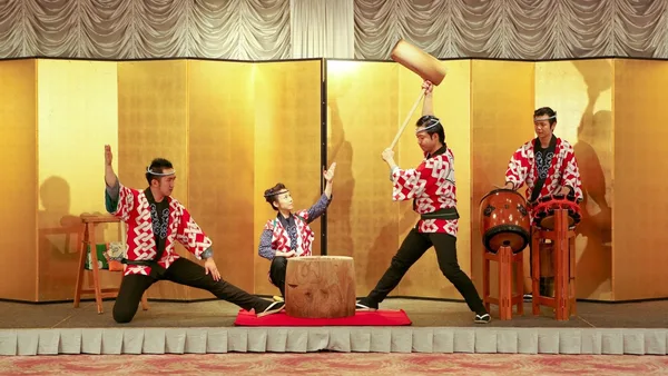 餅つきパフォーマンスショーに掲載された画像