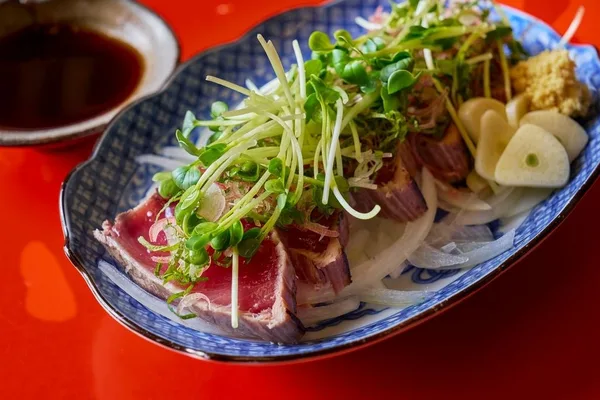 鰹のタタキ