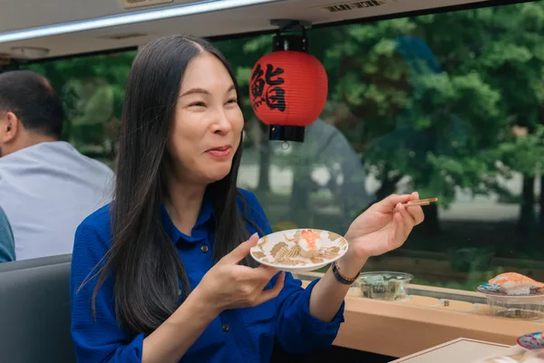 「SUSHI BUS」の説明の節に掲載された画像（3枚目）