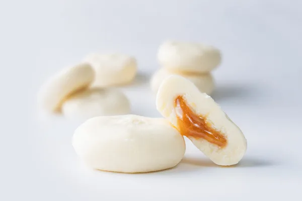 「ホエイキャラメル」を閉じ込めたチーズスイーツ