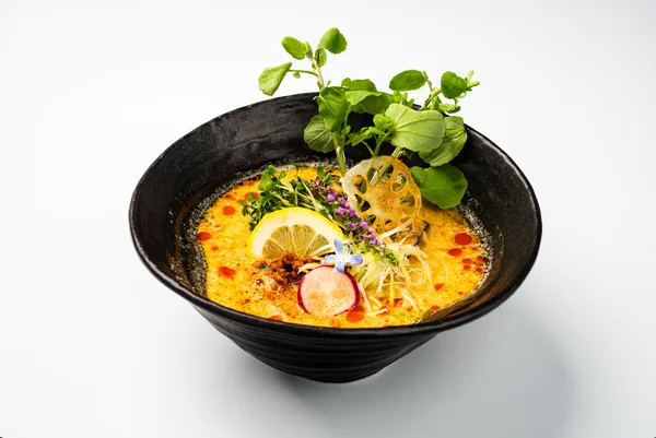 「2つの看板ラーメンを、夜にも」の項に掲載された2枚目の画像