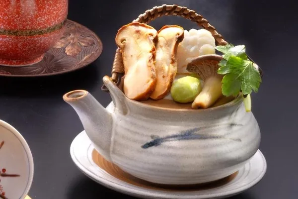 「松茸土瓶蒸し」のイメージ